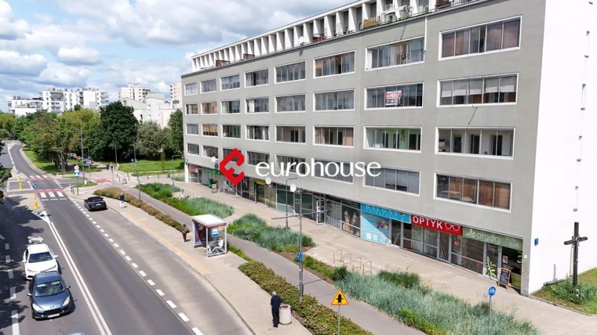 Narożny lokal na wynajem 64,67m2 miniaturka 6