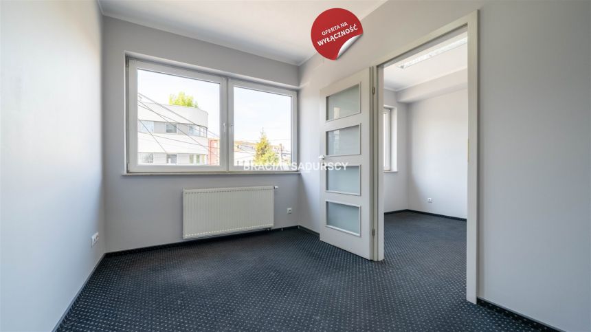 Lokal na wynajem / biuro / usługi / ul. Centralna - zdjęcie 1