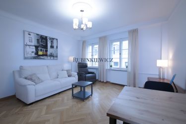 Lux Stare Miasto ul. Senatorska 2 pokoje 51 m2