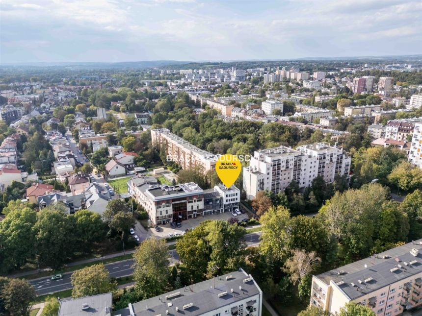 Budynek biurowy, 400m2 miniaturka 15