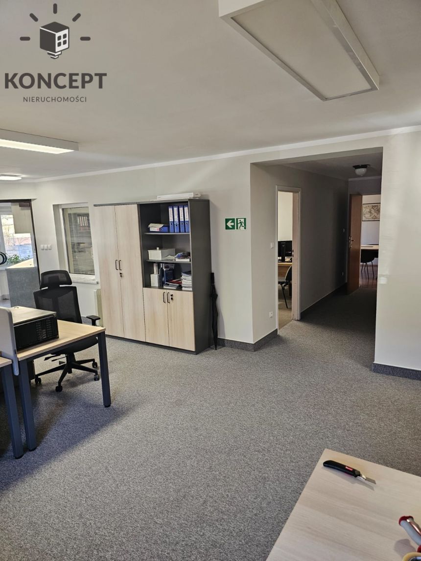Hala magazynowa 220m2 oraz biuro 86m2 Kamieńskiego miniaturka 4