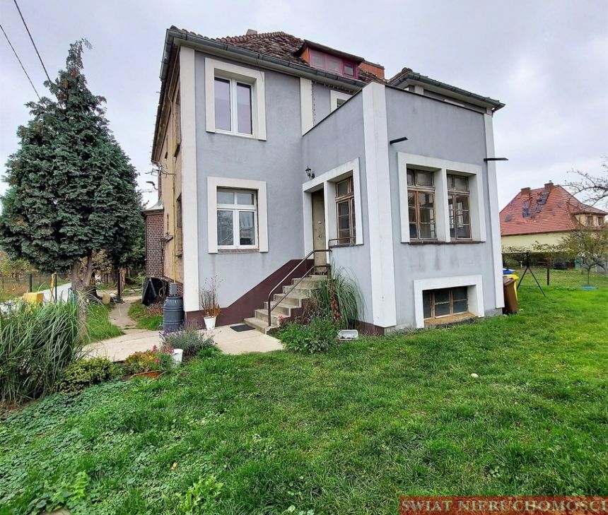 Parter domu w Siechnicach, do adaptacji, ogród - zdjęcie 1