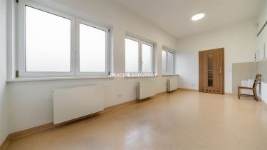 Lokal usługowo-handlowy, okolice Bronowic!