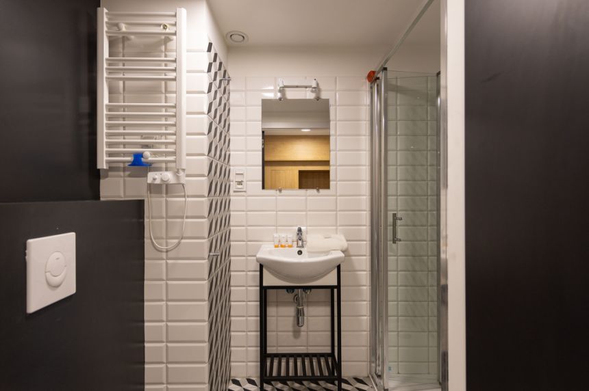 MINIMAXY-wyposażony mikroapartament- przy LOTNISKU miniaturka 10